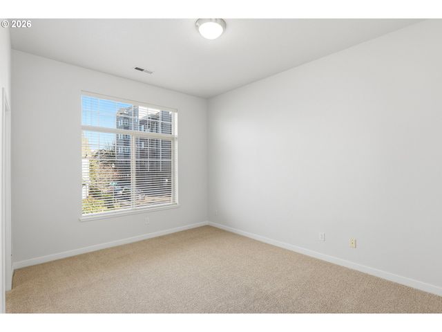 16012 Nw CENTINE Ln, Portland, OR 97229