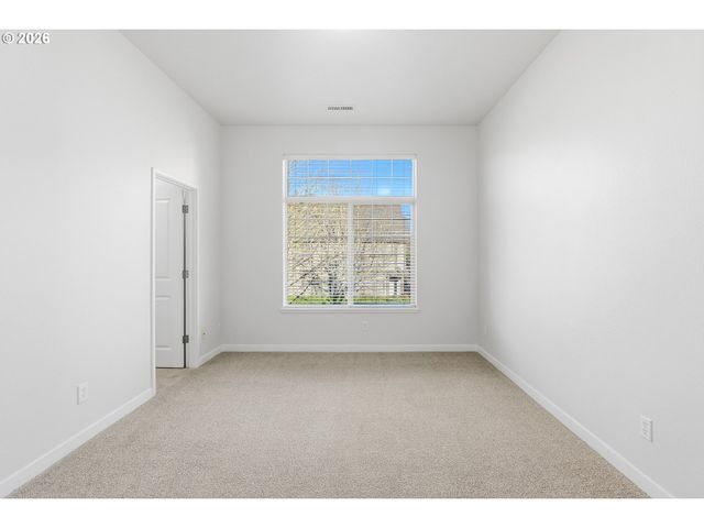 16012 Nw CENTINE Ln, Portland, OR 97229