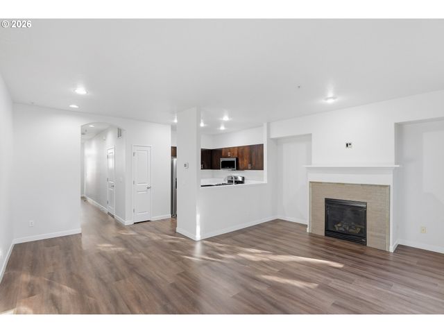 16012 Nw CENTINE Ln, Portland, OR 97229