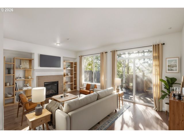 16012 Nw CENTINE Ln, Portland, OR 97229