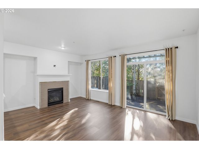 16012 Nw CENTINE Ln, Portland, OR 97229