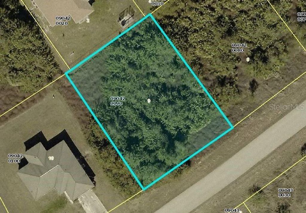 307 PARTRIDGE STREET, Lehigh Acres, FL 33974