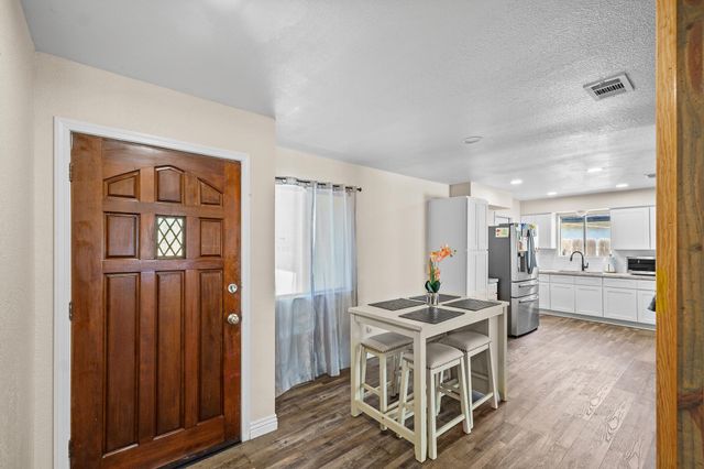 1076 N Beverly Street, Porterville, CA 93257