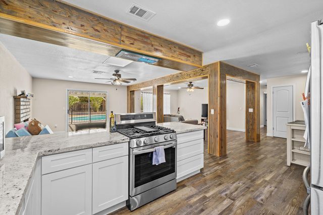 1076 N Beverly Street, Porterville, CA 93257