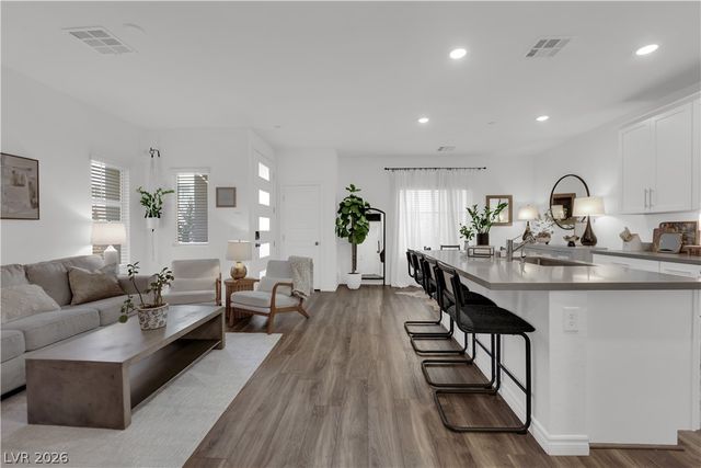600 North Carriage Hill Drive 1069, Las Vegas, NV 89138