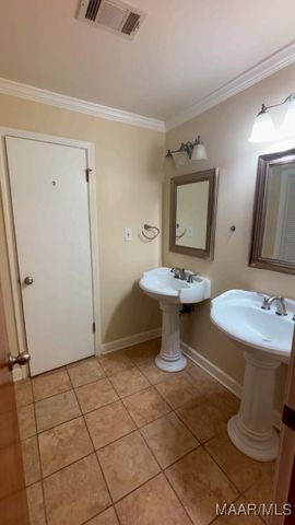 109 Locust Street, Tuskegee, AL 36083