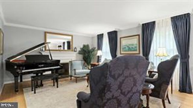 1902 STIRRUP LN, Alexandria, VA 22308