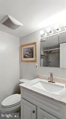 1902 STIRRUP LN, Alexandria, VA 22308