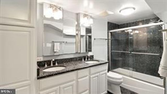 1902 STIRRUP LN, Alexandria, VA 22308