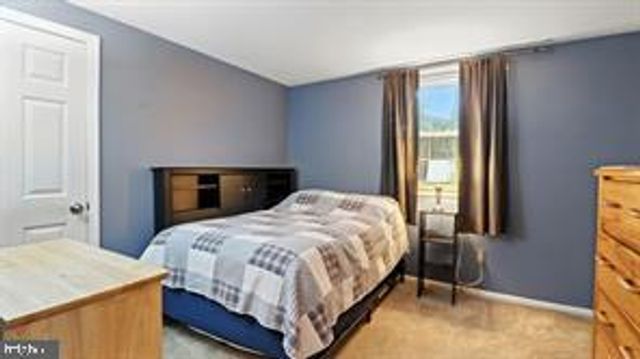 1902 STIRRUP LN, Alexandria, VA 22308