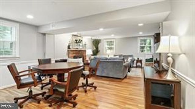 1902 STIRRUP LN, Alexandria, VA 22308