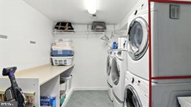 1902 STIRRUP LN, Alexandria, VA 22308