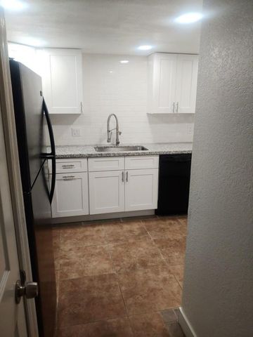 11832 N Saguaro Boulevard 102, Fountain Hills, AZ 85268