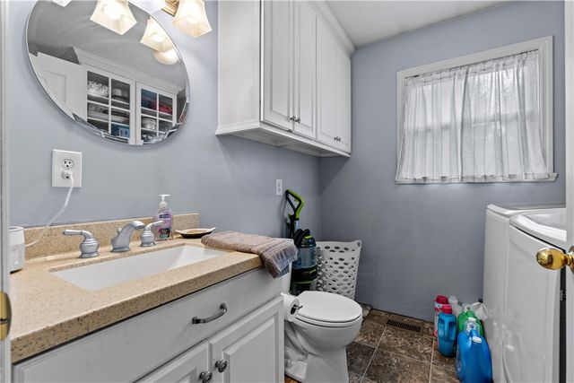 8878 Twincreek Drive, Franklin, OH 45005