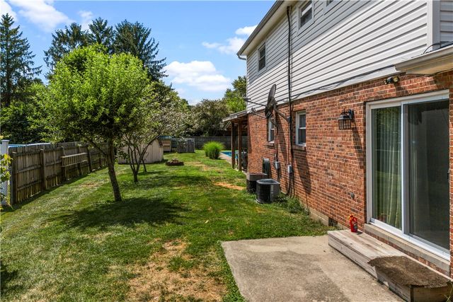 8878 Twincreek Drive, Franklin, OH 45005