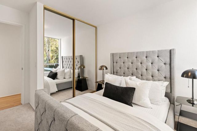 320 Vallejo Drive 40, Millbrae, CA 94030