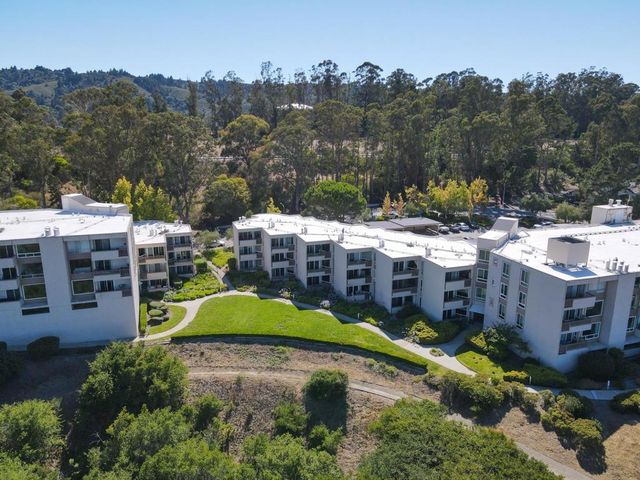 320 Vallejo Drive 40, Millbrae, CA 94030