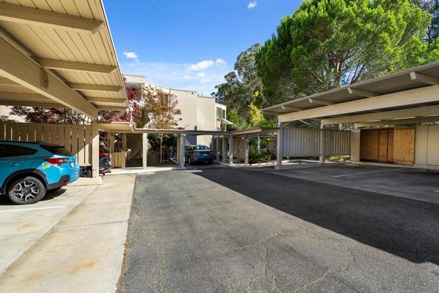 320 Vallejo Drive 40, Millbrae, CA 94030