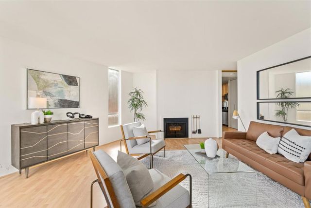 320 Vallejo Drive 40, Millbrae, CA 94030