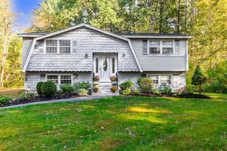 29 Rock Pond Road, Windham, NH 03087