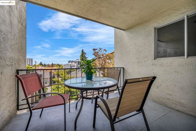 567 Oakland Ave. 101, Oakland, CA 94611