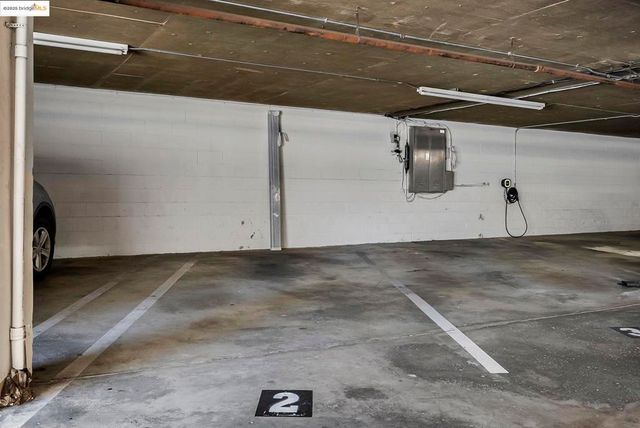 567 Oakland Ave. 101, Oakland, CA 94611