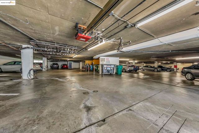 567 Oakland Ave. 101, Oakland, CA 94611