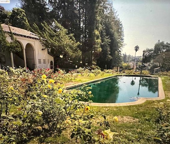 567 Oakland Ave. 101, Oakland, CA 94611