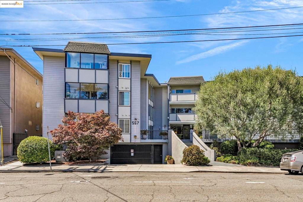 567 Oakland Ave. 101, Oakland, CA 94611