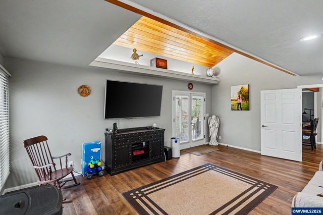 6483 Doral Dr SE, Salem, OR 97306