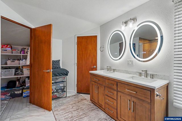 6483 Doral Dr SE, Salem, OR 97306