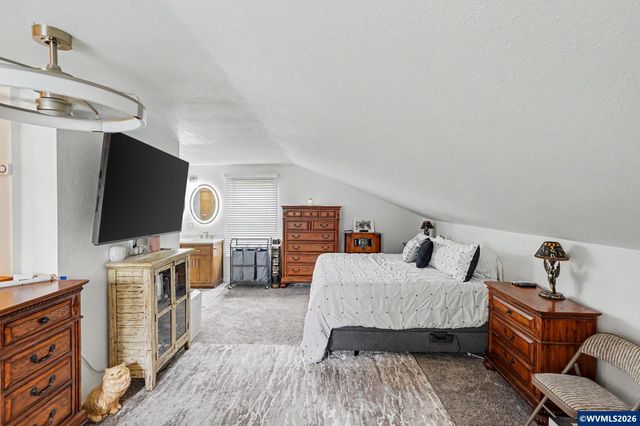 6483 Doral Dr SE, Salem, OR 97306