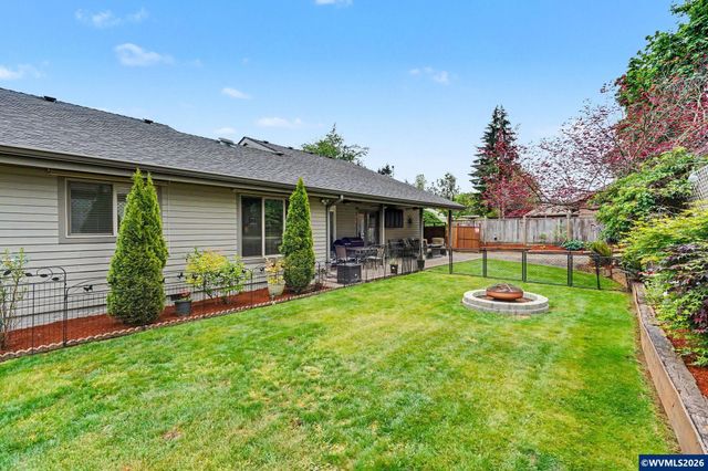 6483 Doral Dr SE, Salem, OR 97306