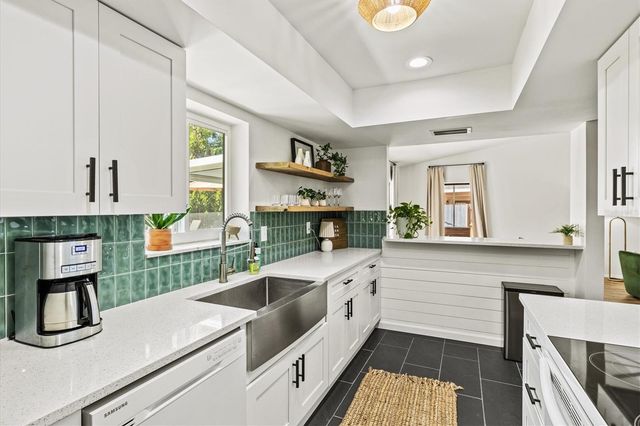 2650 DAVIS BOULEVARD, Sarasota, FL 34237