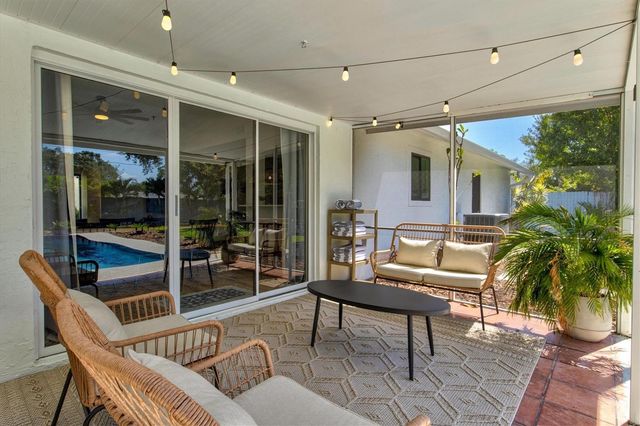2650 DAVIS BOULEVARD, Sarasota, FL 34237