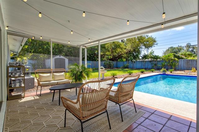 2650 DAVIS BOULEVARD, Sarasota, FL 34237