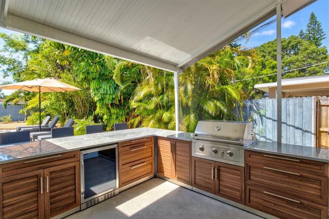 2650 DAVIS BOULEVARD, Sarasota, FL 34237