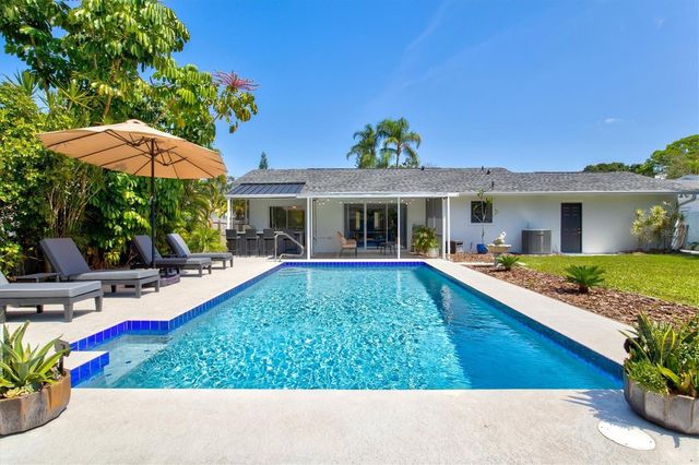 2650 DAVIS BOULEVARD, Sarasota, FL 34237