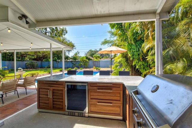 2650 DAVIS BOULEVARD, Sarasota, FL 34237