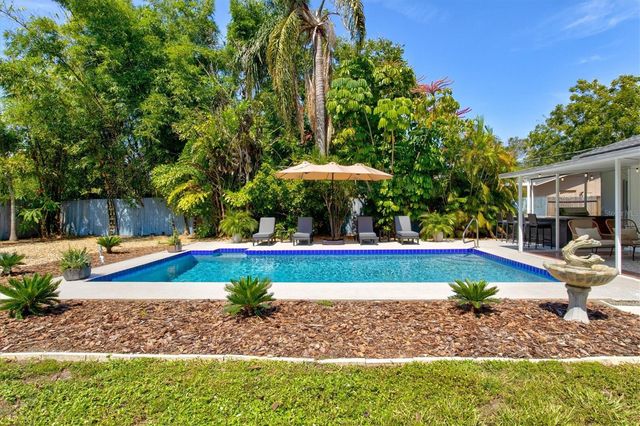2650 DAVIS BOULEVARD, Sarasota, FL 34237