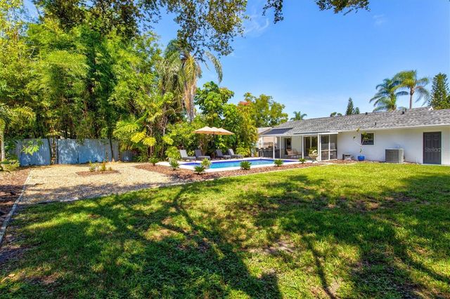 2650 DAVIS BOULEVARD, Sarasota, FL 34237