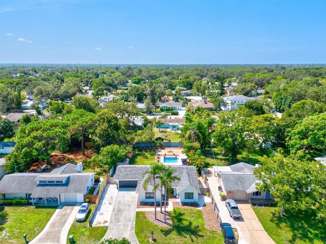 2650 DAVIS BOULEVARD, Sarasota, FL 34237