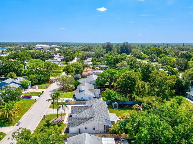 2650 DAVIS BOULEVARD, Sarasota, FL 34237