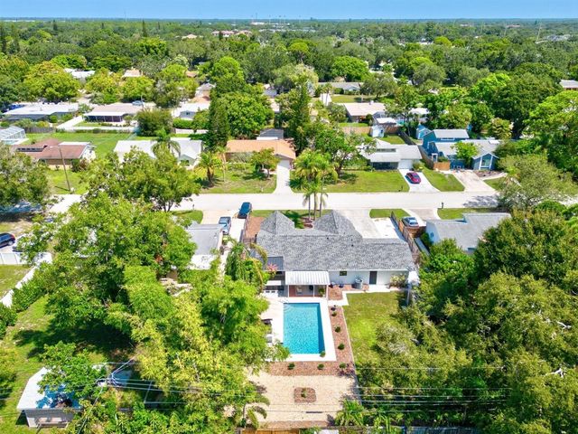 2650 DAVIS BOULEVARD, Sarasota, FL 34237