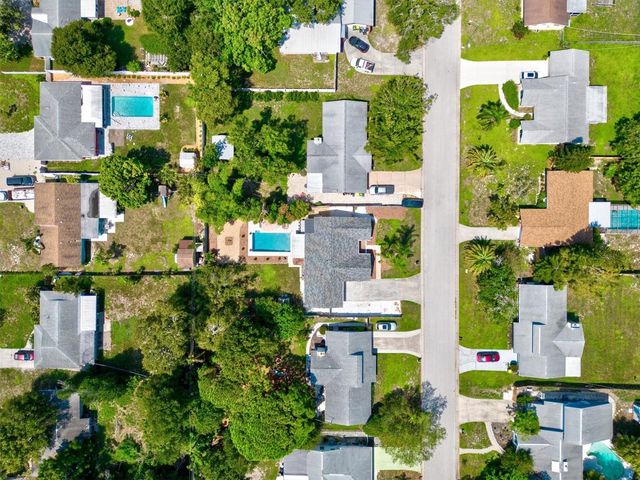 2650 DAVIS BOULEVARD, Sarasota, FL 34237