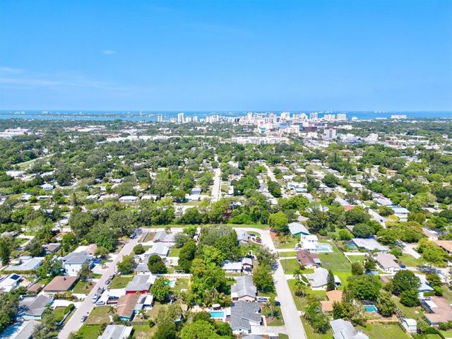 2650 DAVIS BOULEVARD, Sarasota, FL 34237