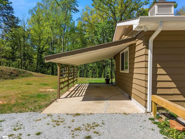 110 Persimmon Hill Court, Columbus, NC 28722