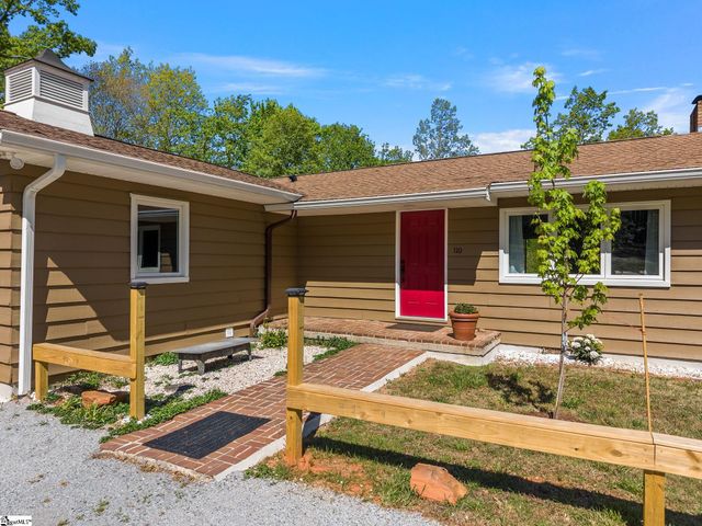110 Persimmon Hill Court, Columbus, NC 28722