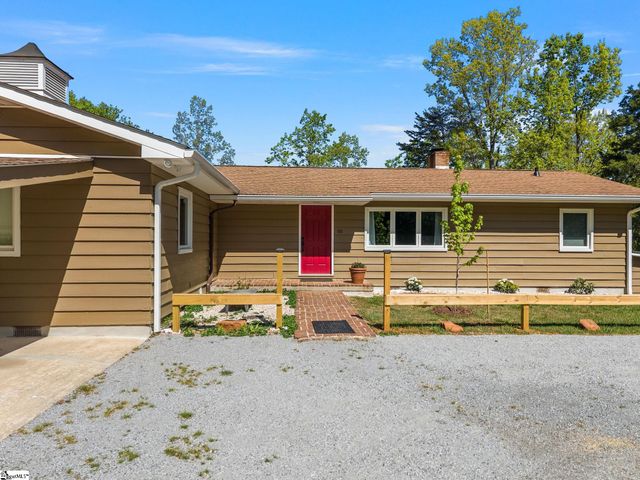 110 Persimmon Hill Court, Columbus, NC 28722