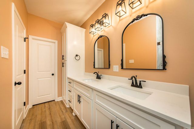 912 W Dell Vista Cove, Cabot, AR 72023